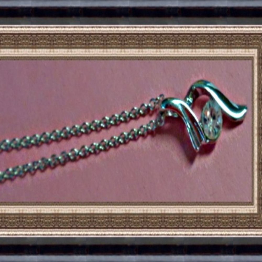 18KRP Necklace With Clear Crystal Classy Never Trashy Style
